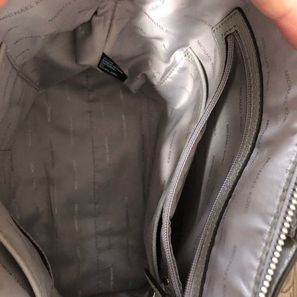 Authentic Michael Kors - Picture 2 of 9